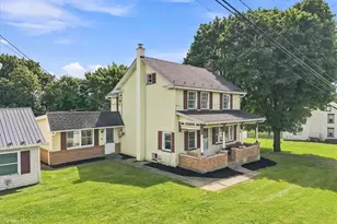2412 Clearview Rd, Coplay Boro, PA 18037 - Photo 3