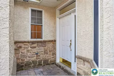 536 Parkside Court, Allentown City, PA 18104 - Photo 3