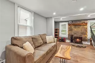3252 S Quarry St, Whitehall Township, PA 18052 - Photo 11