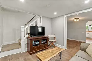 3252 S Quarry St, Whitehall Township, PA 18052 - Photo 9