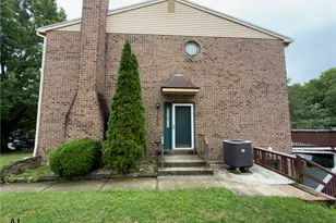 1890 Redwood Dr, Whitehall Township, PA 18052 - Photo 3