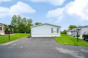 5163 Stone Terrace Dr, Whitehall Township, PA 18052 - Photo 3