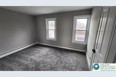 26 E Walnut Street, Nazareth, PA 18064 - Photo 17