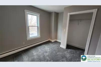 26 E Walnut Street, Nazareth, PA 18064 - Photo 15