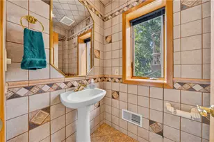 475 S Delaware Dr, Easton, PA 18042 - Photo 23