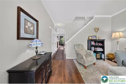 1078 King Way, Upper Macungie Township, PA 18031 - Photo 5