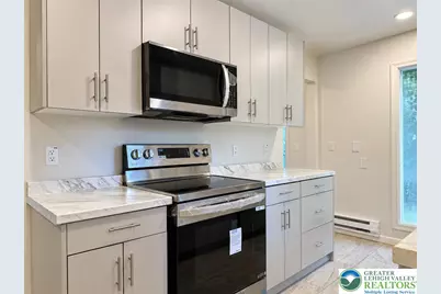 248 E Broad Street, East Stroudsburg, PA 18301 - Photo 5