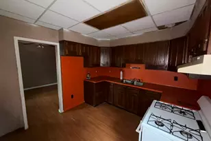 833 Walnut Ave, Easton, PA 18042 - Photo 3