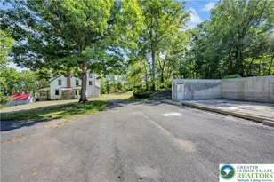 384 Henry Rd, Bushkill Twp, PA 18064 - Photo 17