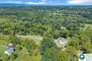 384 Henry Rd, Bushkill Twp, PA 18064 - Photo 9