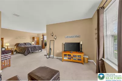 6801 Hunt Drive, Lower Macungie Township, PA 18062 - Photo 31