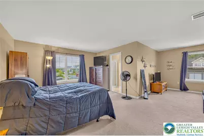 6801 Hunt Drive, Lower Macungie Township, PA 18062 - Photo 29