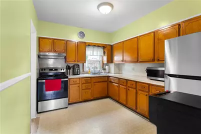 55 S Cedar Street, Nazareth Boro, PA 18064 - Photo 5