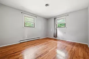 9870 N Delaware Dr, Lower Mt Bethel Twp, PA 18013 - Photo 25