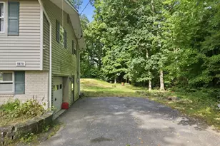 9870 N Delaware Dr, Lower Mt Bethel Twp, PA 18013 - Photo 45