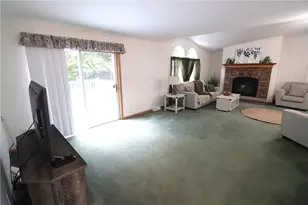 117 Ashley Ln, East Penn Twp, PA 18235 - Photo 9