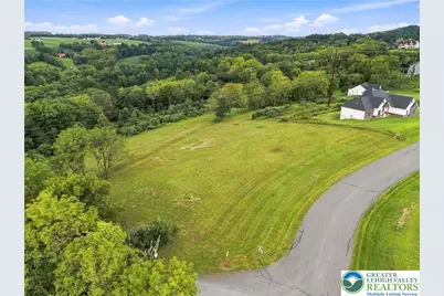 1925 Park Place Drive, North Whitehall Township, PA 18080 - Photo 3
