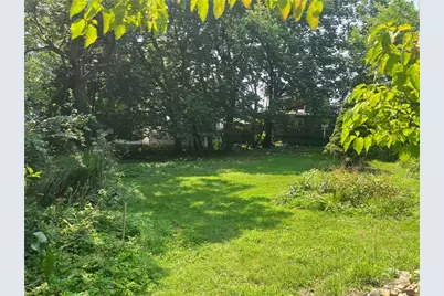 2300 Sycamore Street, Wilson Boro, PA 18042 - Photo 3