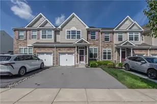 273 Redclover Ln, Upper Macungie Township, PA 18104 - Photo 1