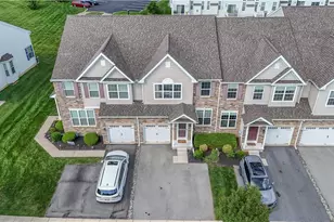 273 Redclover Ln, Upper Macungie Township, PA 18104 - Photo 5