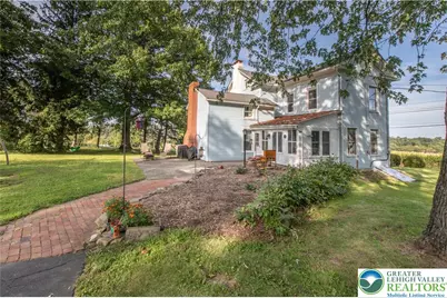 300 S Delaware Drive, Upper Mt Bethel Twp, PA 18343 - Photo 5