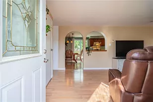 494 Broad St, Pen Argyl Boro, PA 18072 - Photo 5