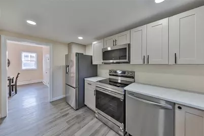1113 E Emmaus Avenue, Allentown City, PA 18103 - Photo 13