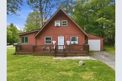 593 Country Place Drive, Coolbaugh Twp, PA 18466 - Photo 1