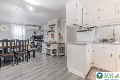 49 N Broad Street, Nazareth, PA 18064 - Photo 9