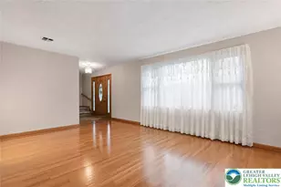 3303 Barklay Rd, Whitehall Township, PA 18052 - Photo 9