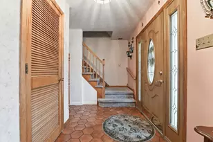 3303 Barklay Rd, Whitehall Township, PA 18052 - Photo 5