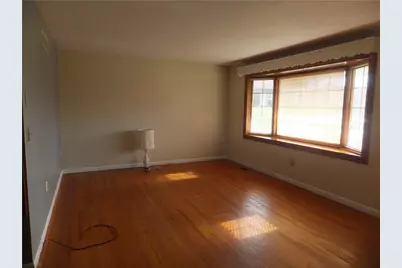 3021 Rosewood Court, Whitehall Township, PA 18052 - Photo 3