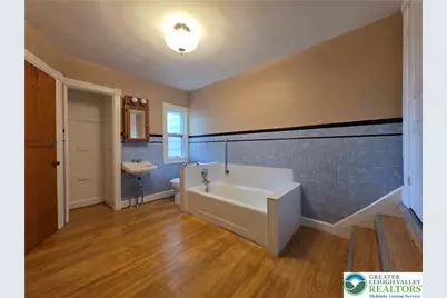 2135 Princeton Avenue, Bethlehem City, PA 18015 - Photo 17