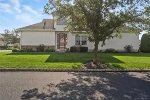 3000 Oak Hills Dr, Allen Township, PA 18067 - Photo 7