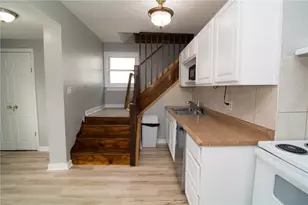 215 Franklin St, Alburtis Boro, PA 18011 - Photo 7