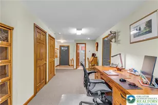 2750 Belaire Rd, Hanover Twp, PA 18017 - Photo 9