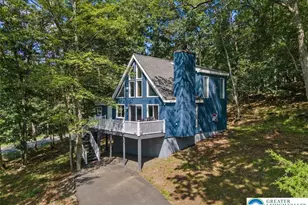 272 Stafford Dr, Bushkill, PA 18324 - Photo 1