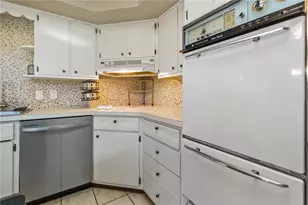 2405 Lafayette Ave, Bethlehem City, PA 18017 - Photo 17