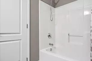 1570 Deena Dr, Easton, PA 18040 - Photo 51