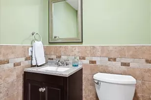 1570 Deena Dr, Easton, PA 18040 - Photo 61