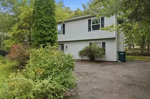 3654 Sugar Berry Ln, Coolbaugh Twp, PA 18466 - Photo 3