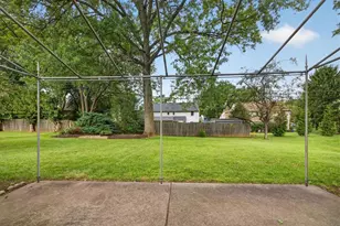 2722 Andrea Dr, Allentown City, PA 18103 - Photo 5