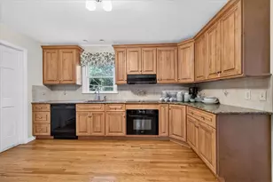 2722 Andrea Dr, Allentown City, PA 18103 - Photo 11