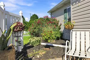 2512 Waynesborough Ct, Lower Macungie Township, PA 18062 - Photo 13