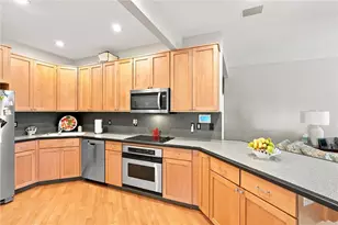 2512 Waynesborough Ct, Lower Macungie Township, PA 18062 - Photo 39