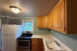 302 E Fairview St, Coopersburg Boro, PA 18036 - Photo 13