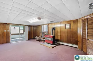 1235 Oakwood Dr, Hanover Twp, PA 18017 - Photo 9