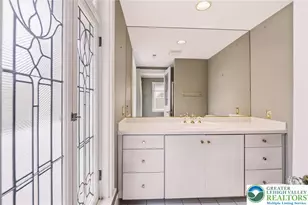20 W Market St, Bethlehem City, PA 18018 - Photo 29