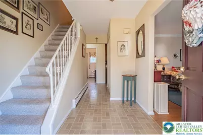 7516 Foxglove Place, Lower Macungie Township, PA 18062 - Photo 5