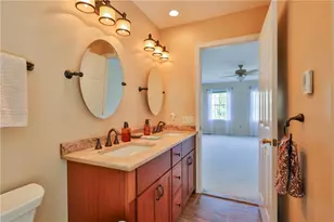 4295 Kathi Dr, Bethlehem City, PA 18017 - Photo 45